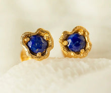 Load image into Gallery viewer, Lapis Lazuli Gold Lichen Stud Earrings