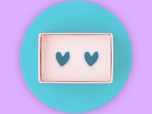 Load image into Gallery viewer, Heart Earrings