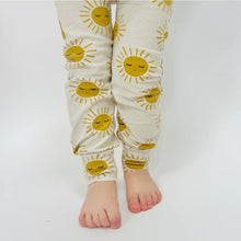 Load image into Gallery viewer, Organic leggings by Eddie & Bee