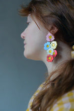 Load image into Gallery viewer, Primula Bunch Statement Earring