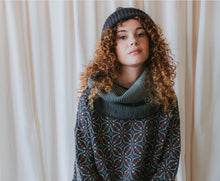 Load image into Gallery viewer, Turion Tube Scarf
