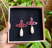 Load image into Gallery viewer, XL Queen Orb earrings
