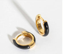Load image into Gallery viewer, Black and enamel gold huggie earrings
