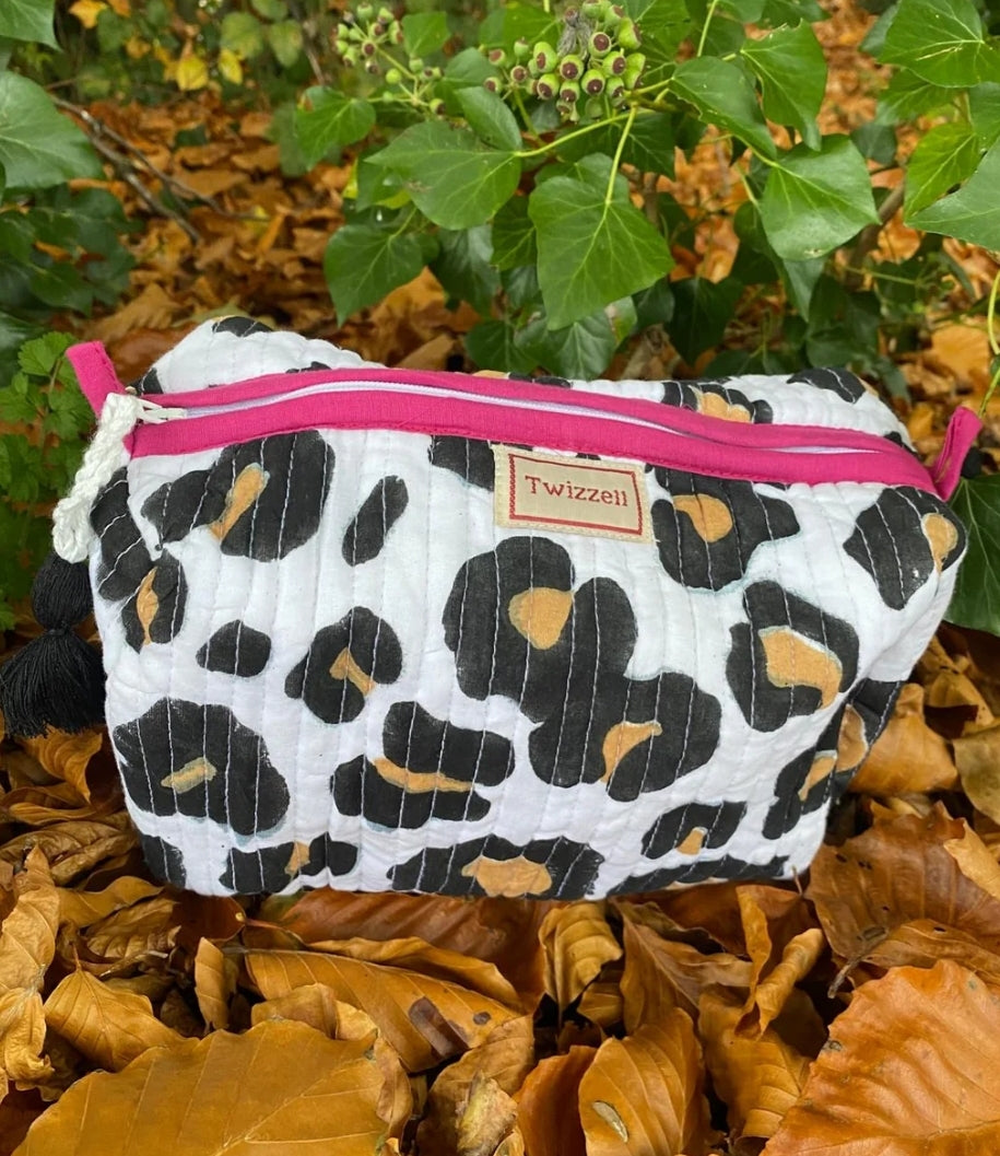 Quilted leopard print washbag