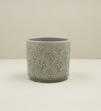 Load image into Gallery viewer, Grey Artichoke stoneware pot cover
