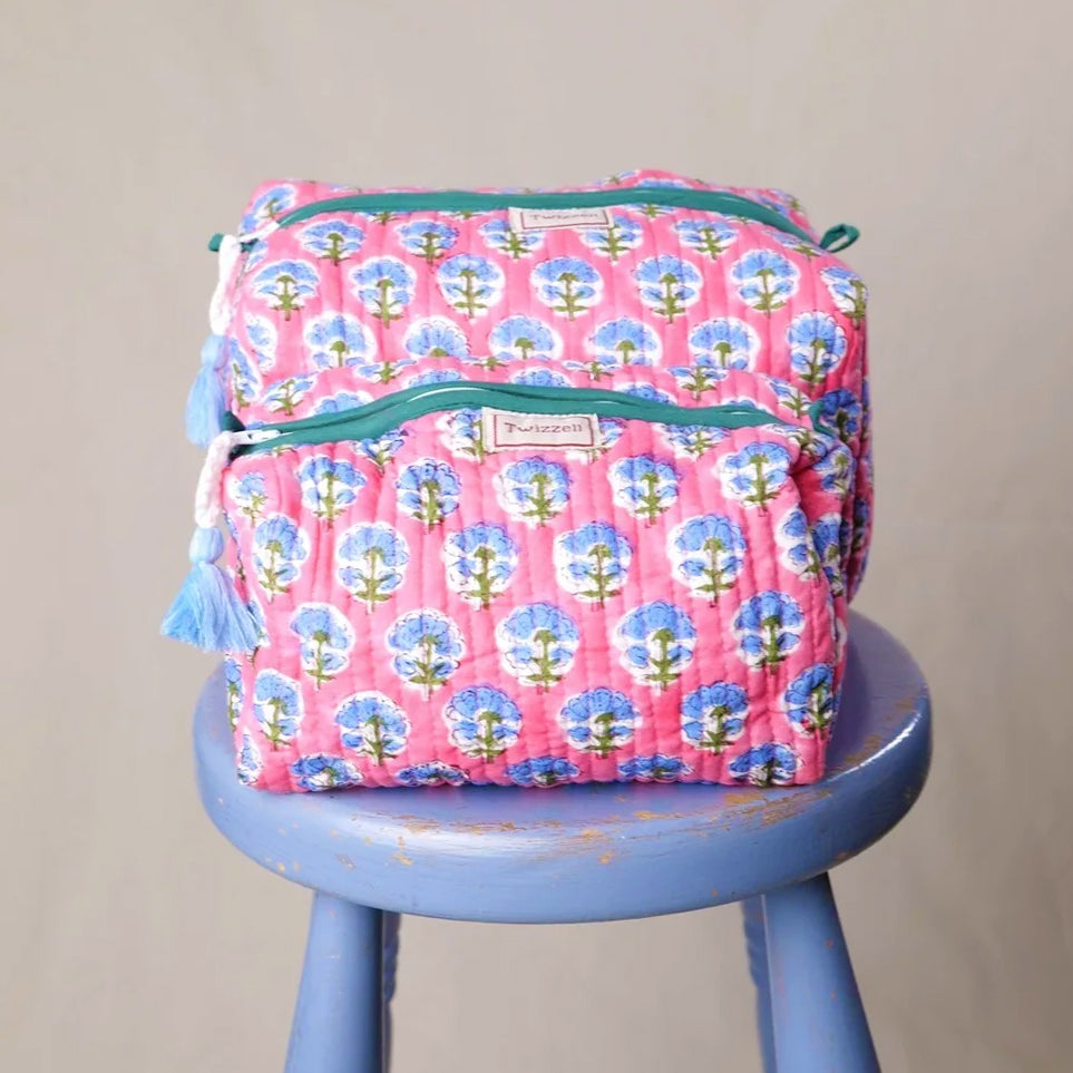 Quilted washbag in pink and lavender