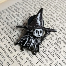Load image into Gallery viewer, Spooky brooches by Jon Turner
