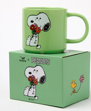 Load image into Gallery viewer, Peanuts Posy Mug

