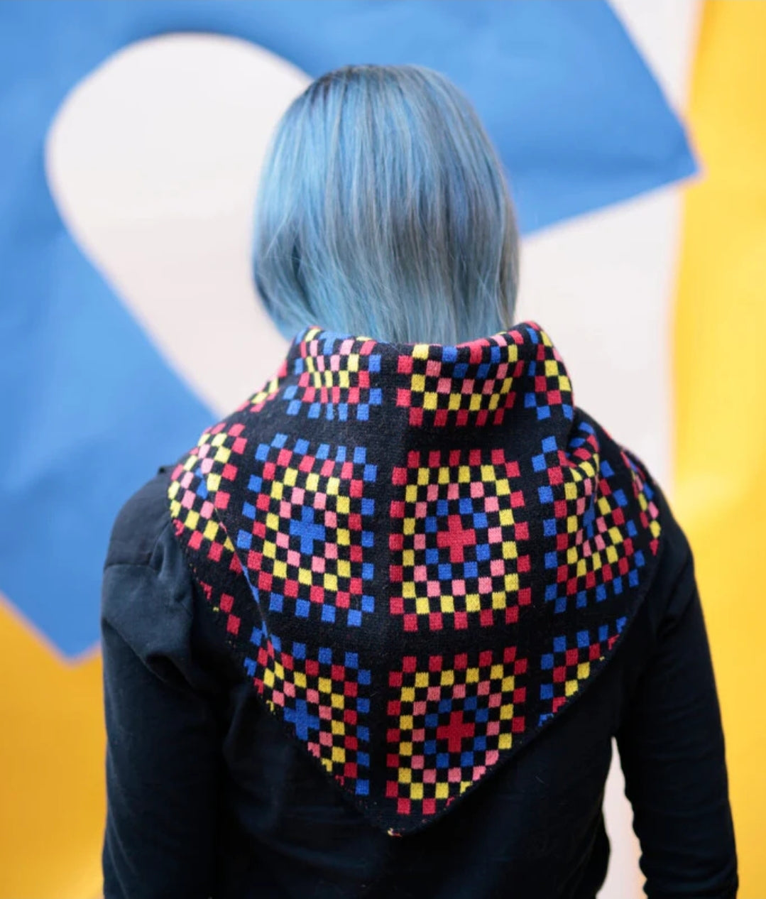 Granny squares triangle wool scarf