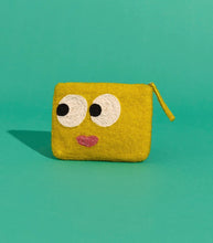 Load image into Gallery viewer, Yellow Big Eyes Sweetheart beaded purse
