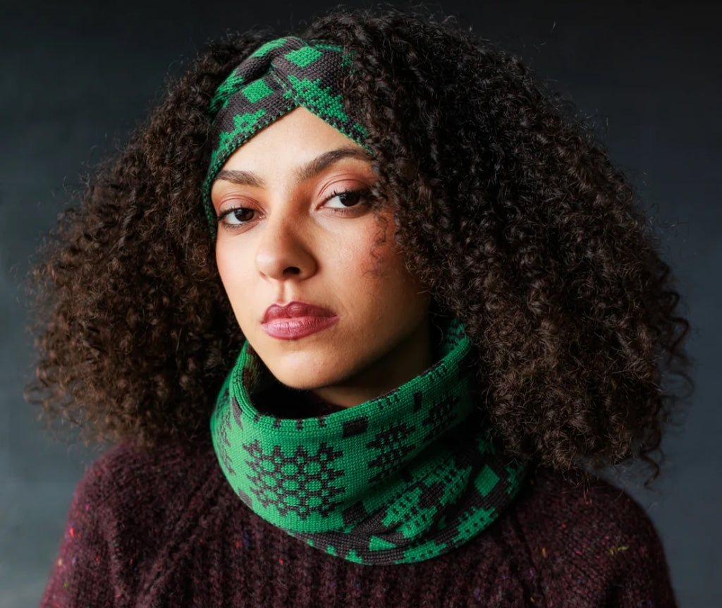 Carthen tube scarf in umber and malachite