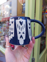 Load image into Gallery viewer, Lovespoon mugs by Crock-Â-Shwt
