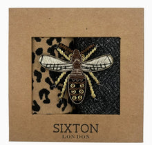 Load image into Gallery viewer, Sand leopard and Paris lurex duo sock with jewelled bee brooch gift set

