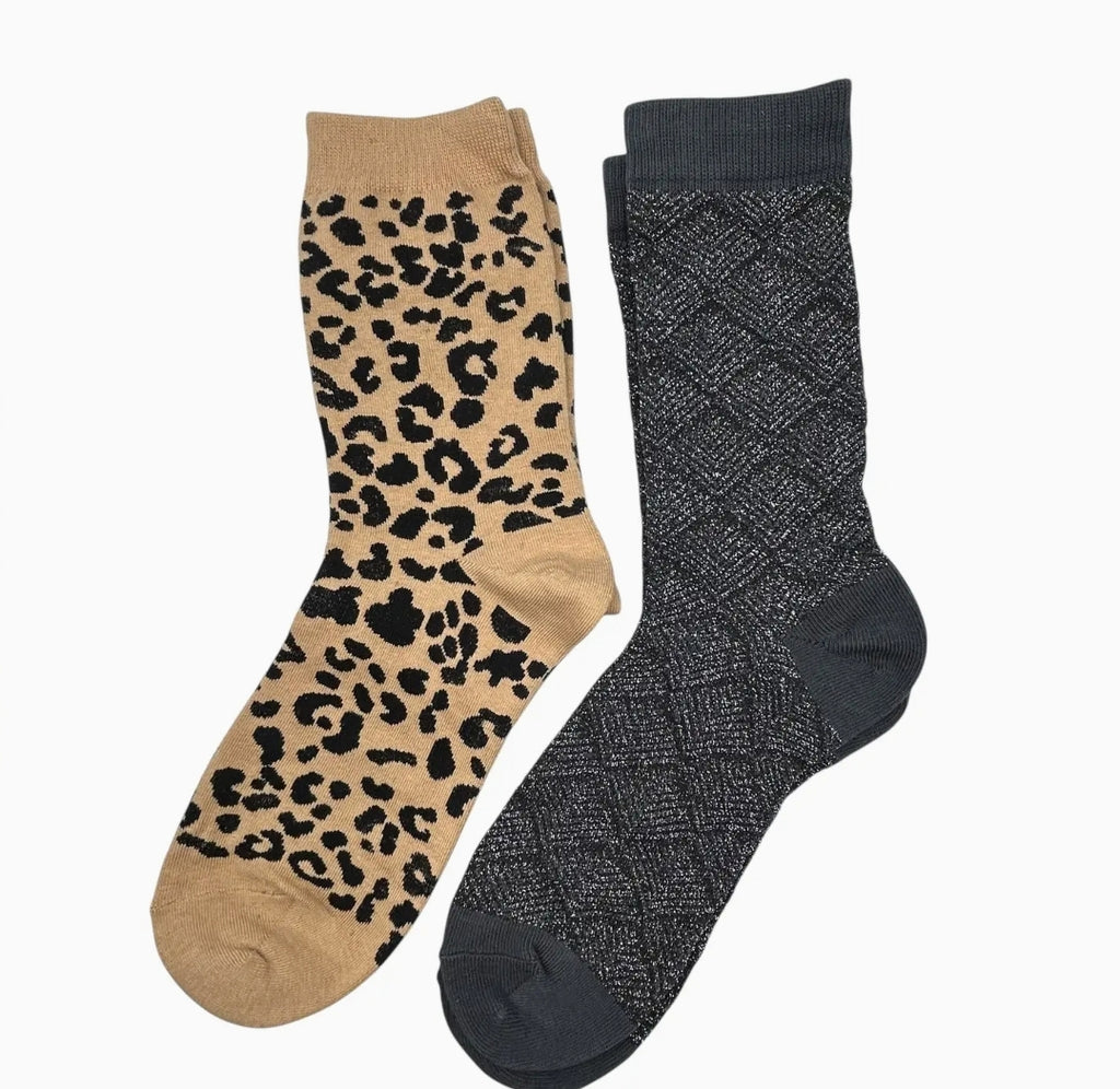 Sand leopard and Paris lurex duo sock with jewelled bee brooch gift set