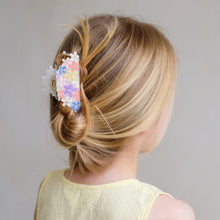 Load image into Gallery viewer, Mimi and Lula Flower Claw Clip
