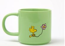 Load image into Gallery viewer, Peanuts Posy Mug
