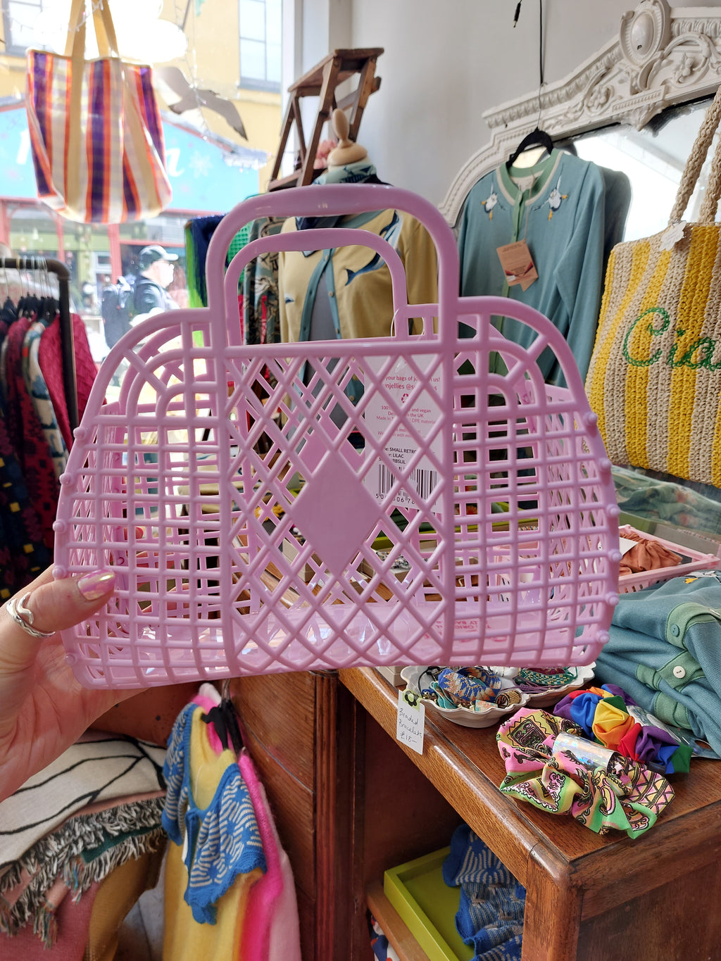 Small Retro Baskets by Sun Jellies