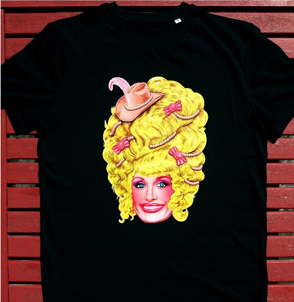 Dolly Deluxe Dolly Parton t-shirt.