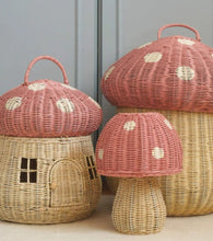 Load image into Gallery viewer, Toadstool lamp in musk

