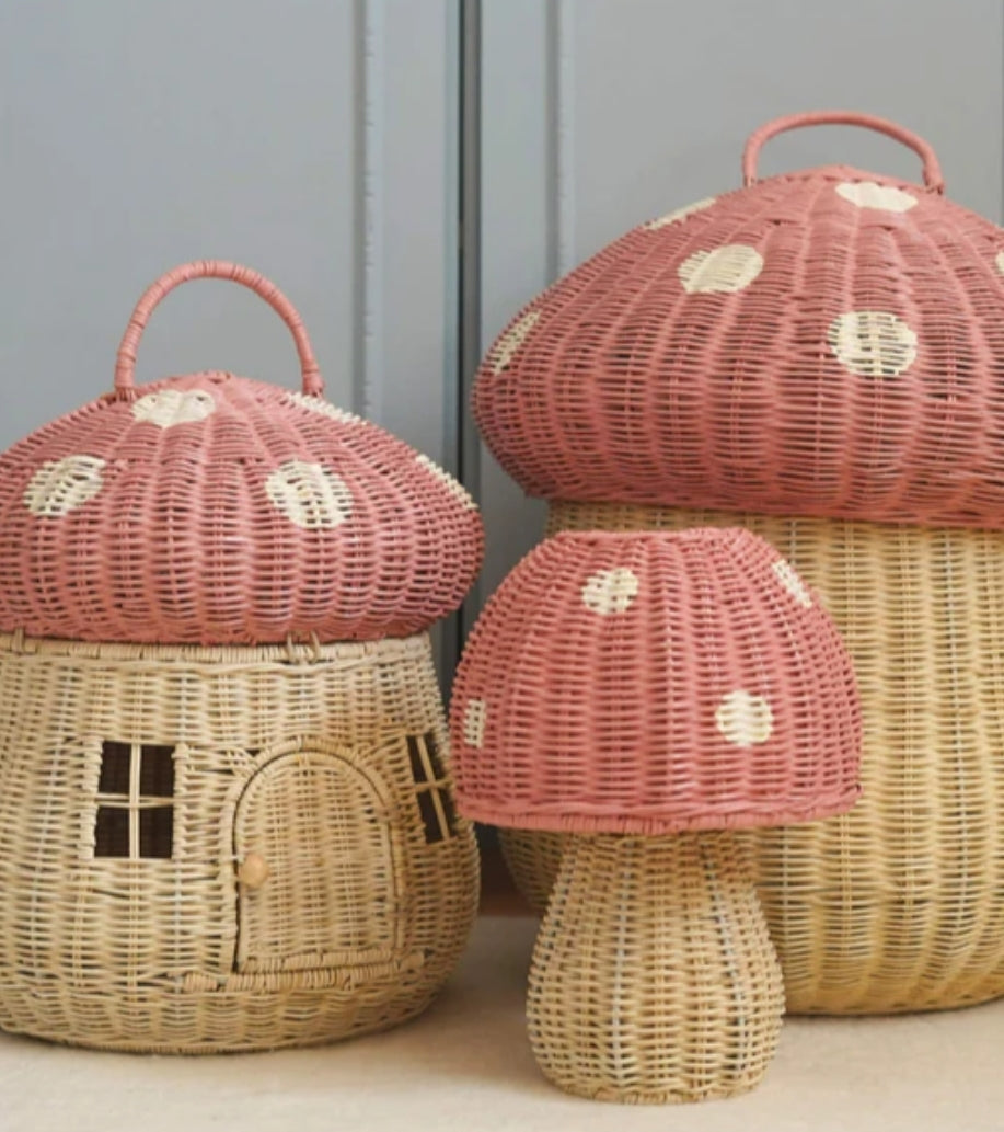 Toadstool lamp in musk