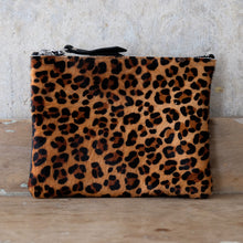 Load image into Gallery viewer, Animal Print Purse
